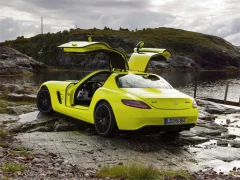 שפּיל Mercedes-Benz SLS E-Cell Puzzle אָנליין