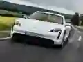 שפּיל Porsche Taycan אָנליין