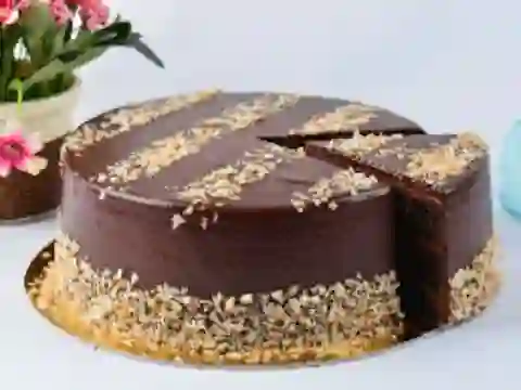 שפּיל Ferrero Rocher Cake Jigsaw אָנליין