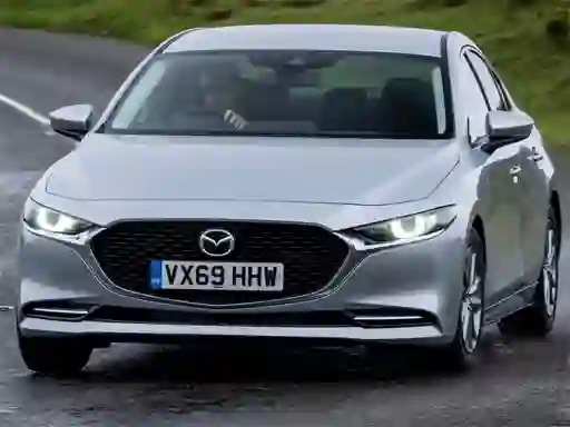 שפּיל Mazda 3 Sedan אָנליין