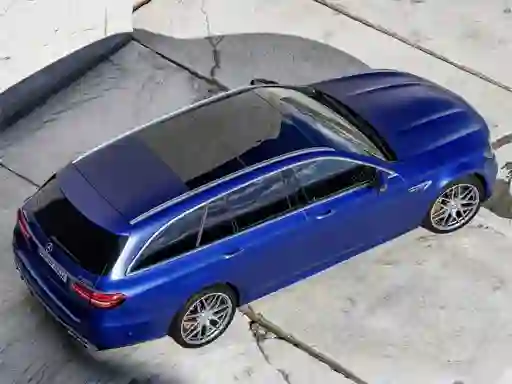 שפּיל Mercedes Benz E63 Amg Estate Slide אָנליין